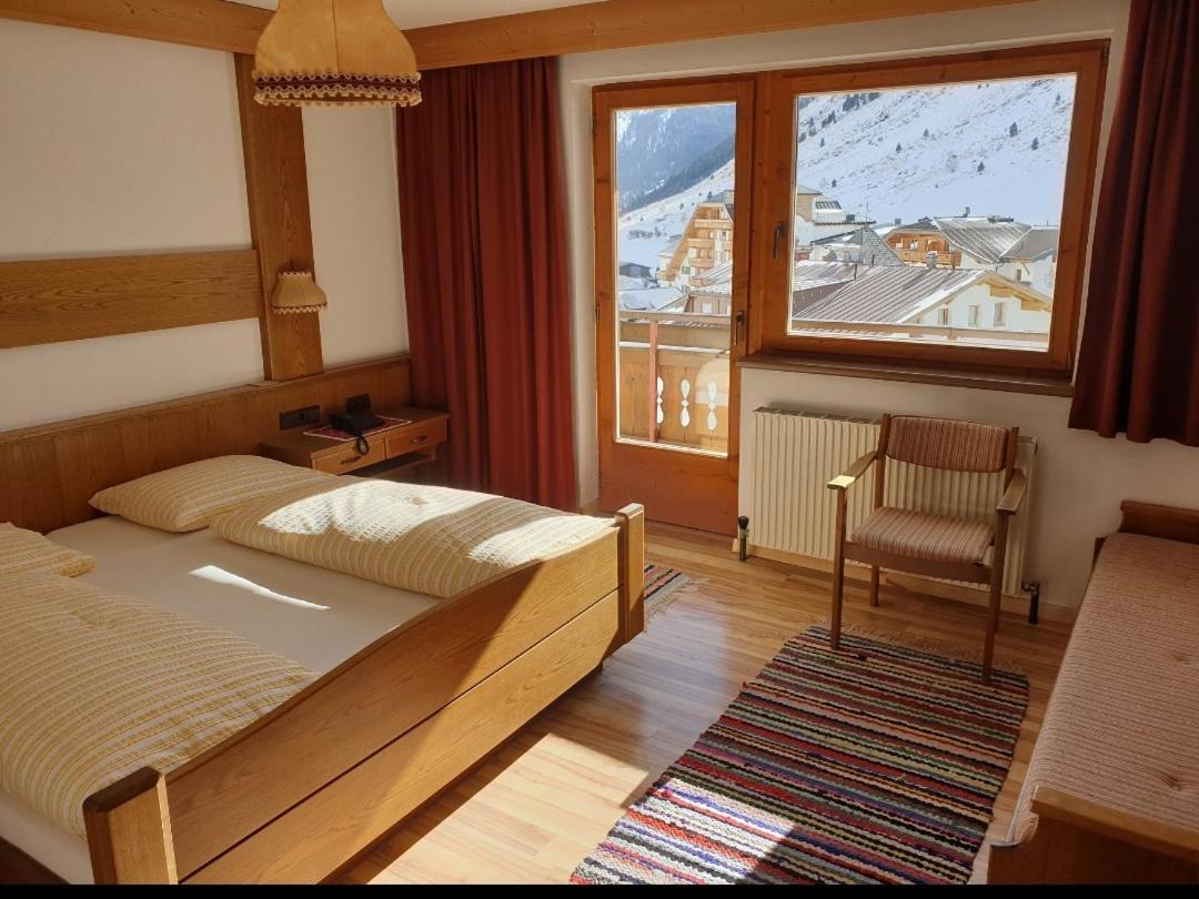Hotel Dreilaender Galtür Стая снимка